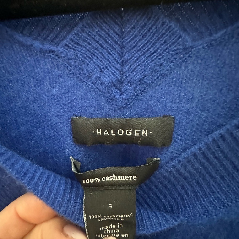 Halogen 100% cashmere VNeck Blue Sweater - Picture 3 of 4